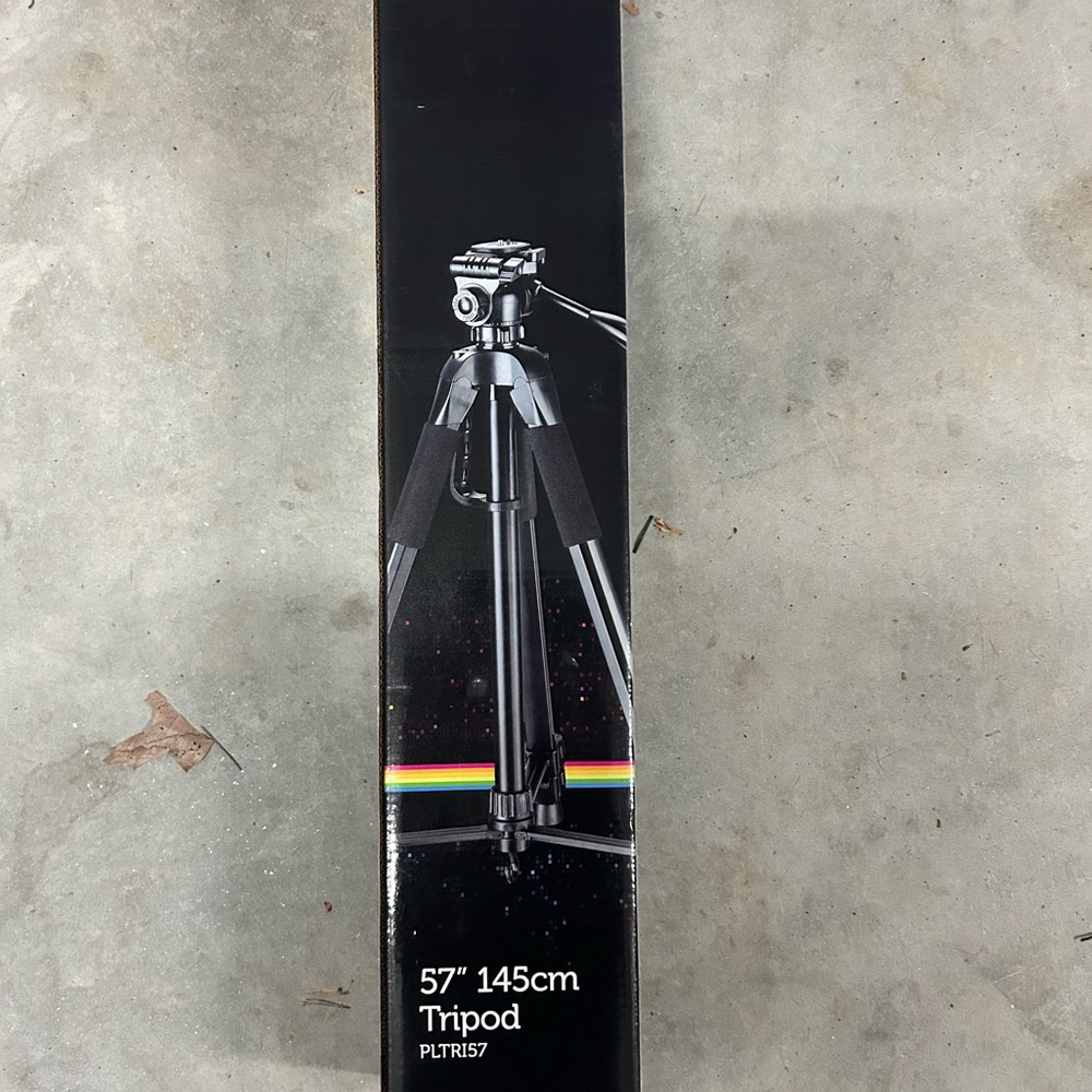 Polaroid 57" 145cm Tripod NIB